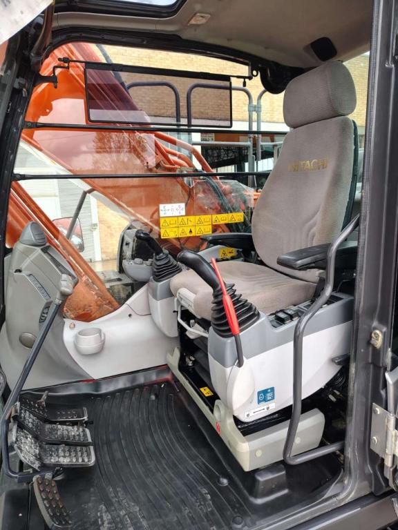 Hitachi ZX 210LCN-6 M Foto 23
