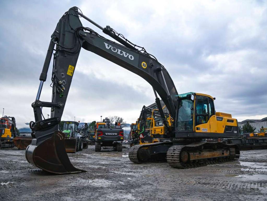 Volvo EC300D NL Foto 1