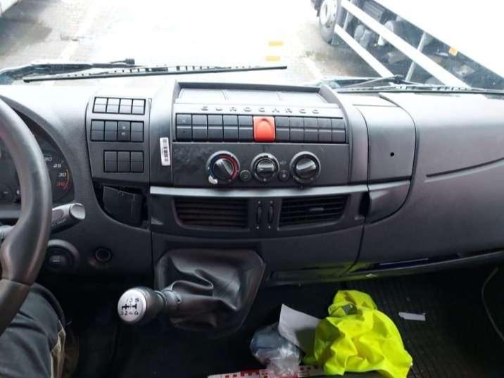 Iveco EUROCARGO 100E19 Foto 12