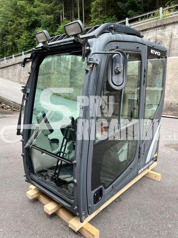 Cabina per New Holland Serie C Foto 4