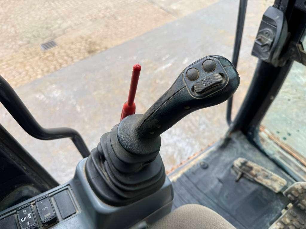 Hitachi ZX 225 US LC-5 B - Automatic Greasing / Camera Foto 11