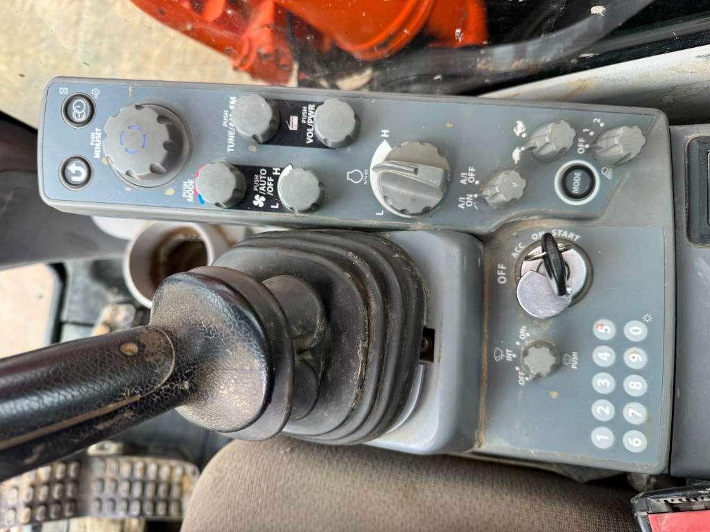 Hitachi ZX 225 US LC-5 B - Automatic Greasing / Camera Foto 14