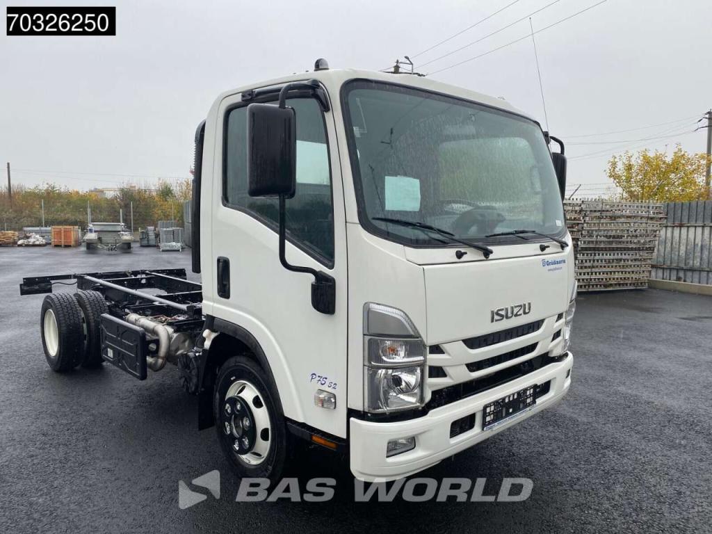 Isuzu P75 5.2 4X2 Foto 3