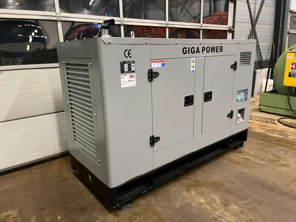 Giga Power LT-W30GF 37.5KVA closed set Foto 2