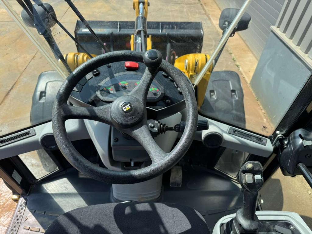 Caterpillar 908M Foto 24
