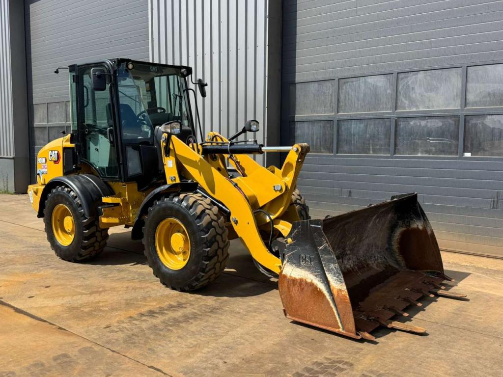 Caterpillar 908M Foto 4