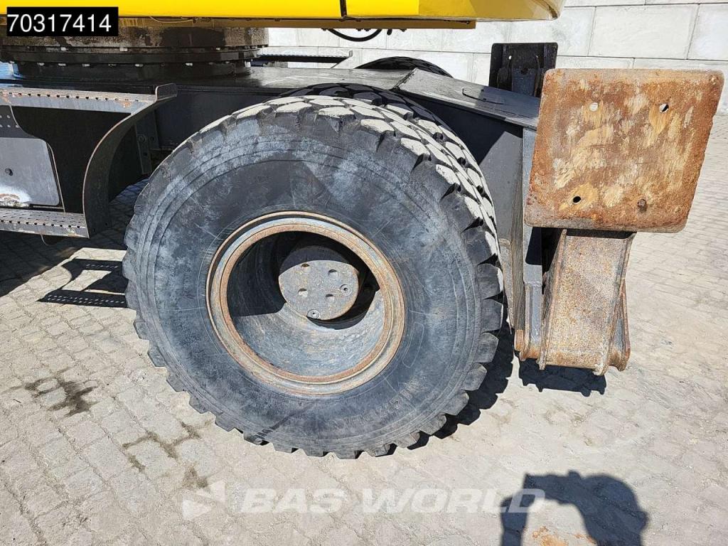 New Holland MH 5.6 Outriggers + Blade Foto 30