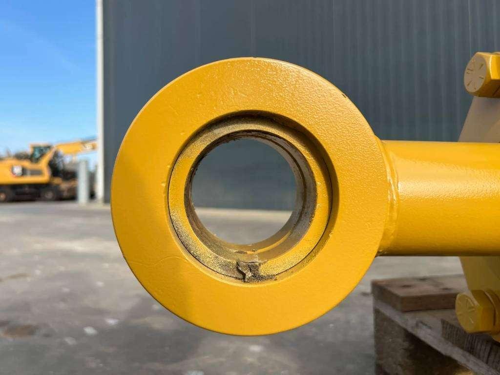 Caterpillar D8 Cylinder Foto 4