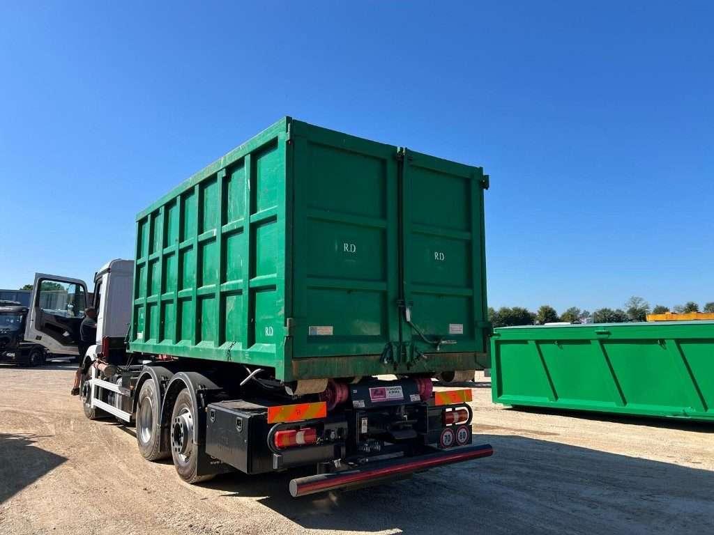 CONTAINER SCARRABILE USATO A CIELO APERTO CON GRU Foto 4
