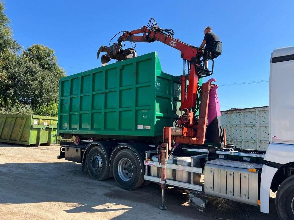 CONTAINER SCARRABILE USATO A CIELO APERTO CON GRU Foto 7