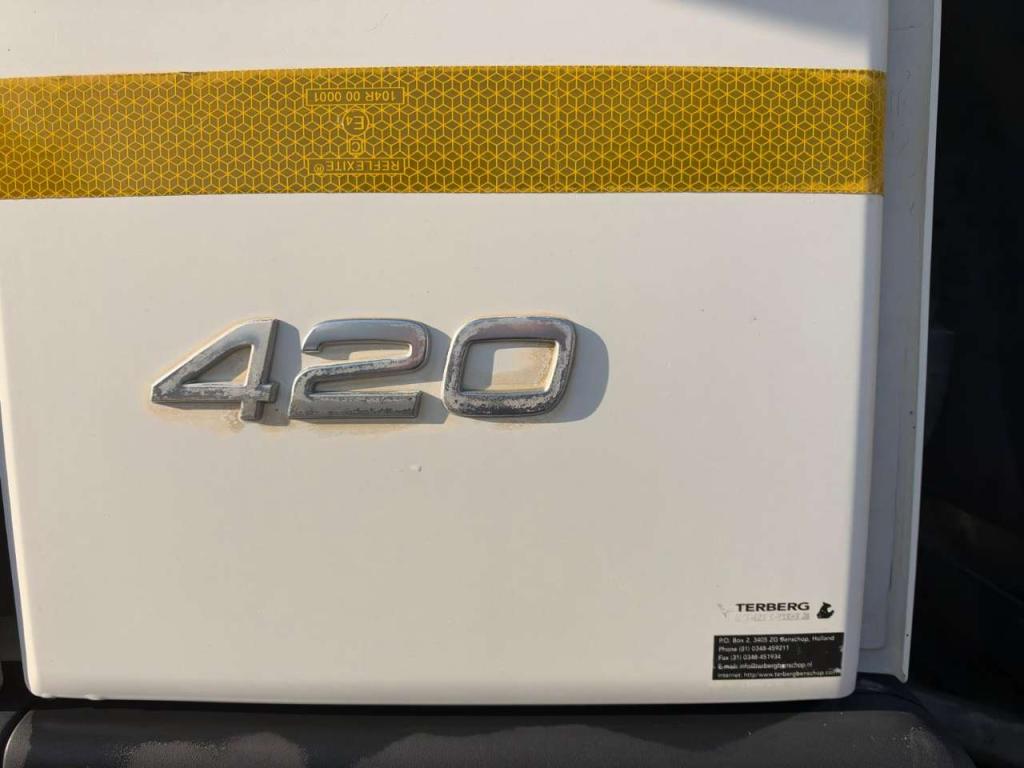 Volvo FM420 Foto 16