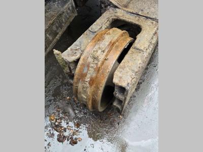 Volvo track rollers 14722570 for Volvo excavators in vendita da Balavto