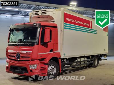 Mercedes Antos 1830 4X2 Mitsubishi TDJ430D cooler 1500kg Ladebordwand Automatic Euro 6 in vendita da BAS World B.V.