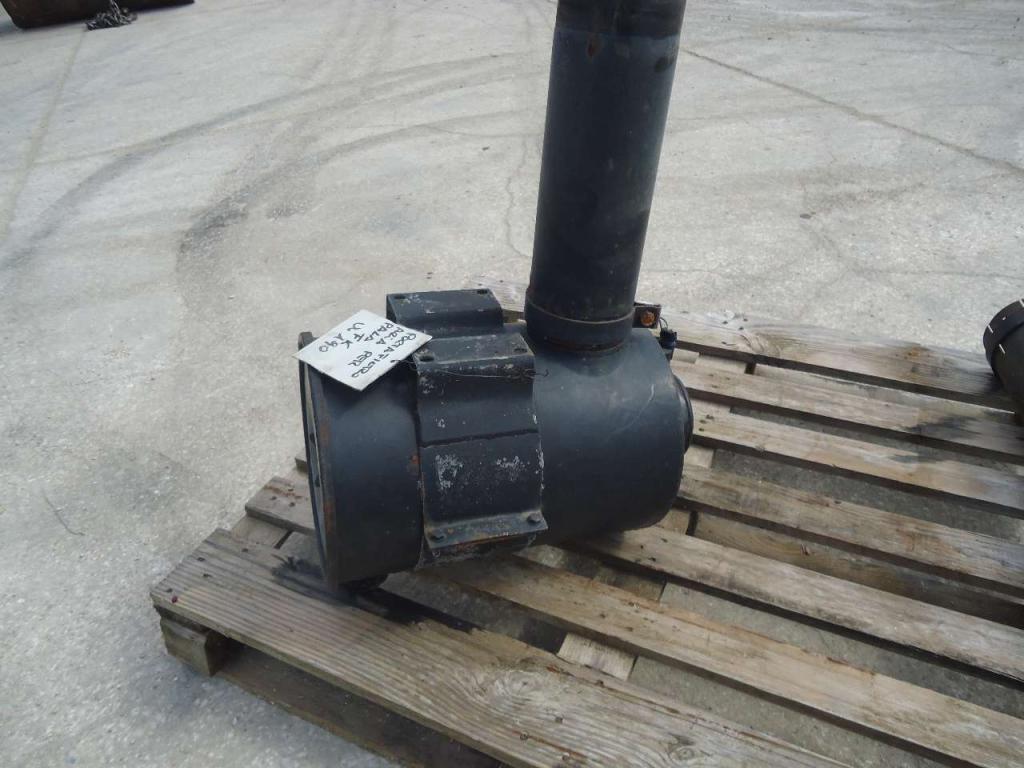 Supporto filtro aria per Fiat Kobelco W190 Foto 1