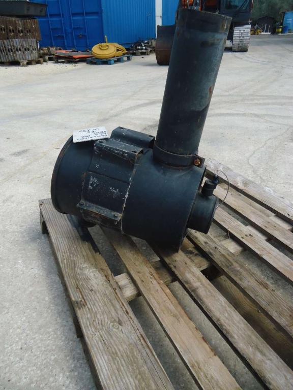 Supporto filtro aria per Fiat Kobelco W190 Foto 4