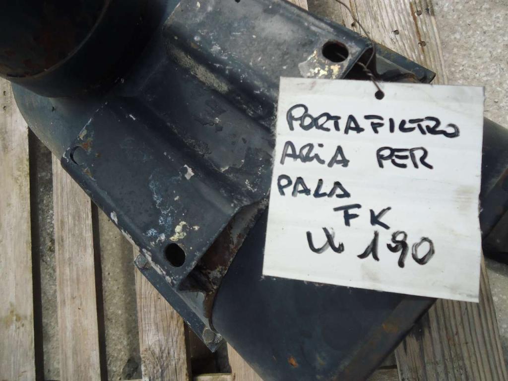Supporto filtro aria per Fiat Kobelco W190 Foto 5