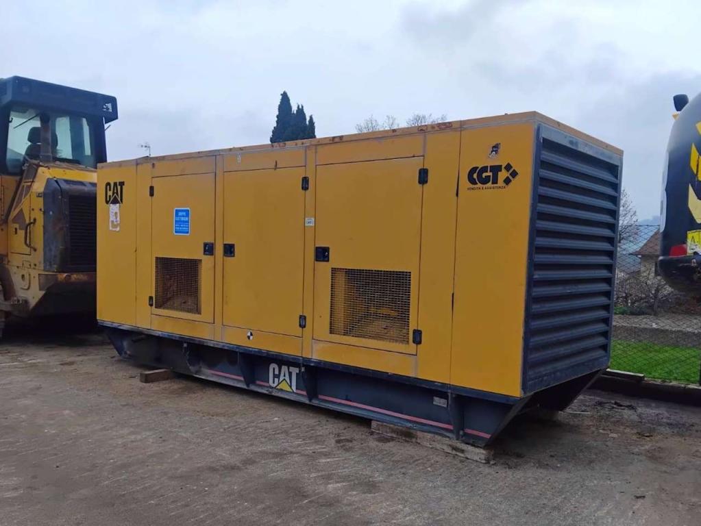 Caterpillar 400 Foto 1