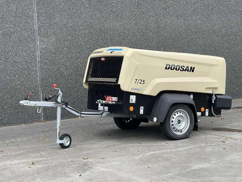 Doosan 7/25 - G - N Foto 1