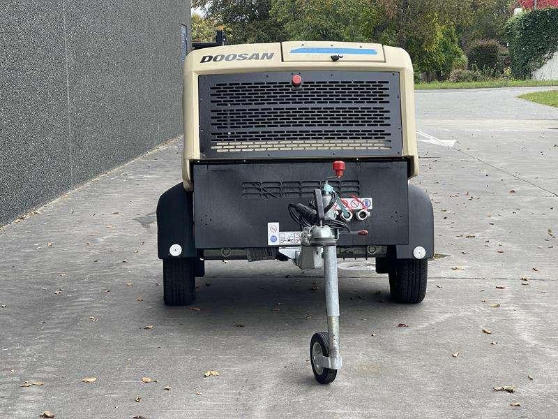 Doosan 7/25 - G - N Foto 2