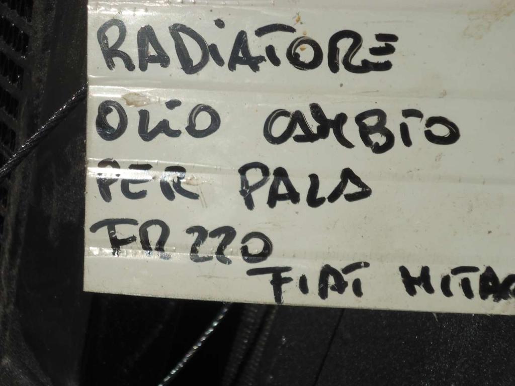 Radiatore olio idraulico per Fiat Hitachi FR220 Foto 2