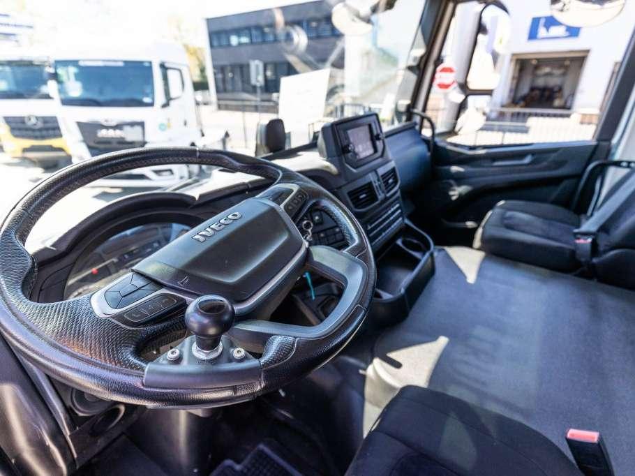 Iveco X-WAY 460 Foto 15