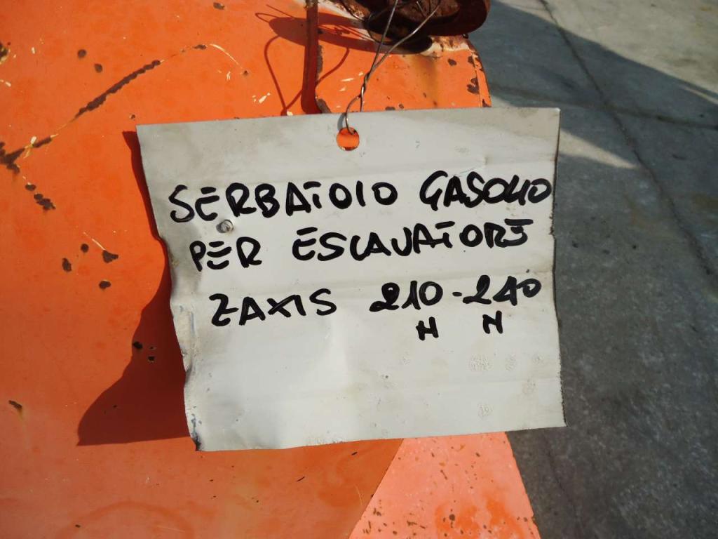 Serbatoio gasolio per Hitachi ZAXIS 210N - 240N Foto 3
