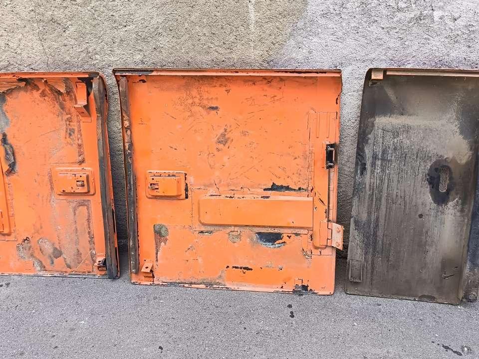 Cofanatura e carter carrozzeria per Fiat Kobelco E 135 Foto 2