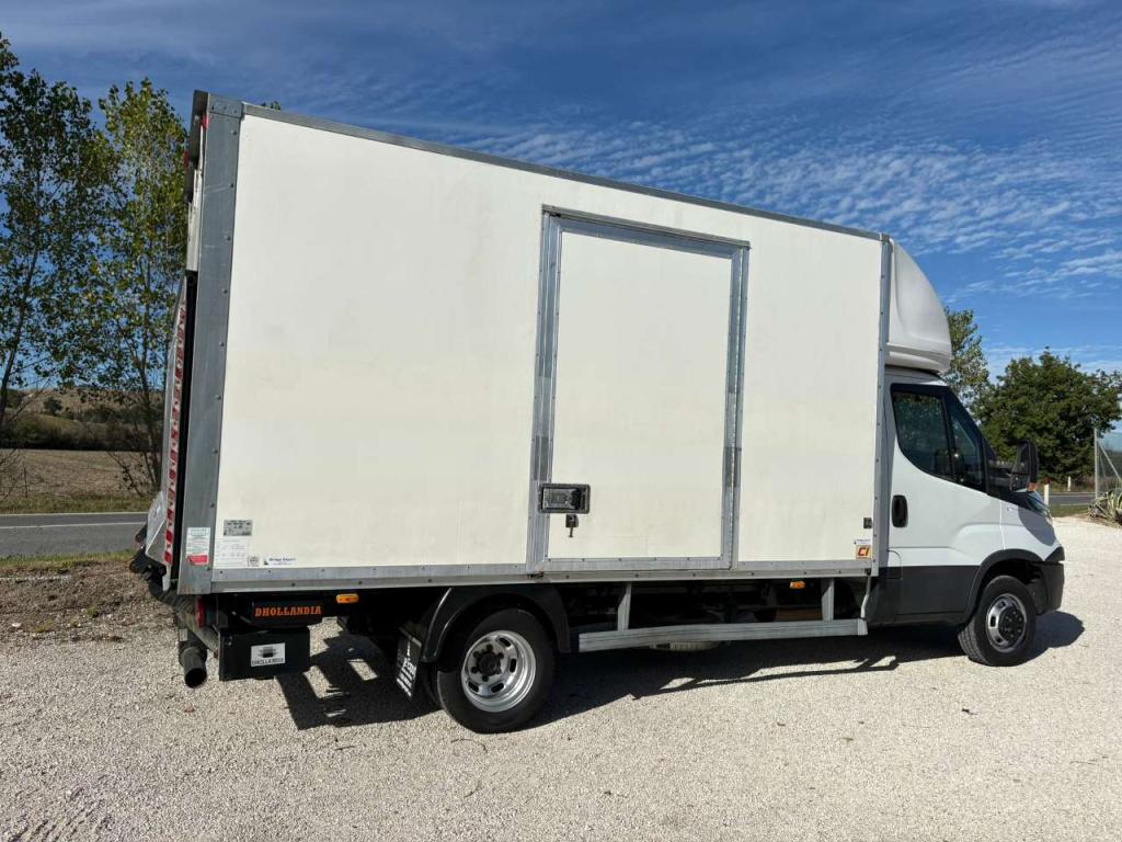 Iveco DAILY 35C14 furgonato con sponda EURO 6 Foto 10