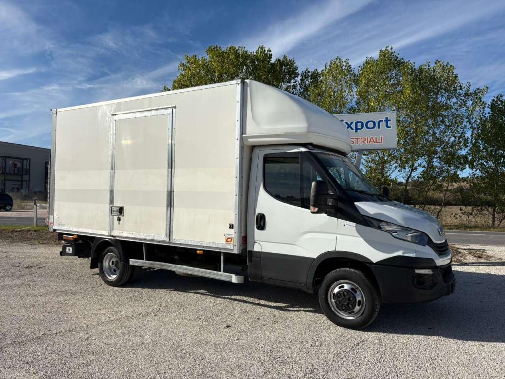 Iveco DAILY 35C14 furgonato con sponda EURO 6 Foto 15