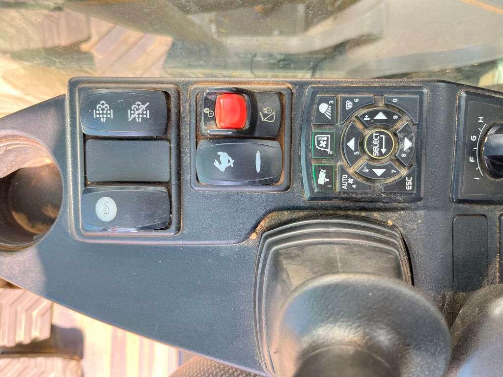 Volvo EC380EL - Automatic Greasing / Quick Coupler Foto 11