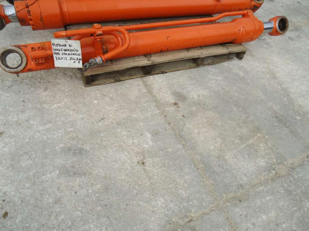 Pistone sollevamento per Hitachi ZAXIS 210N-240N Foto 6