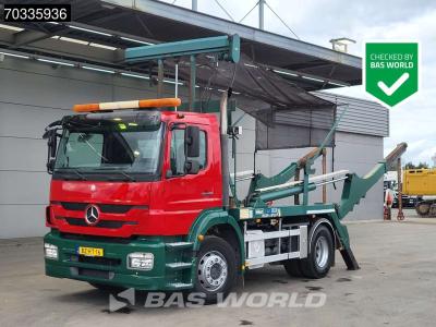 Mercedes-Benz Axor 1824 Axor 4X2 NL-Truck 14tons HYVA skiploader Automatic Euro 5 in vendita da BAS World B.V.