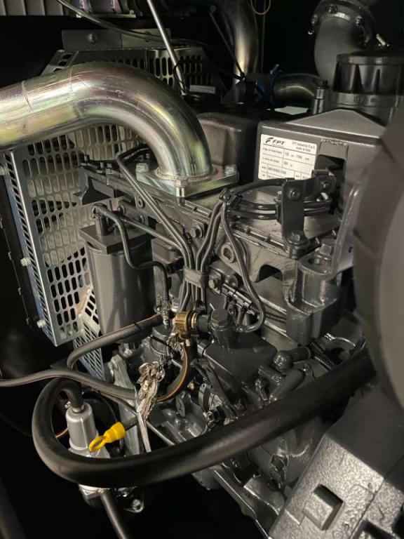 Iveco NEF45TM3 - 132 kVA Generator - DPX-19792 Foto 12