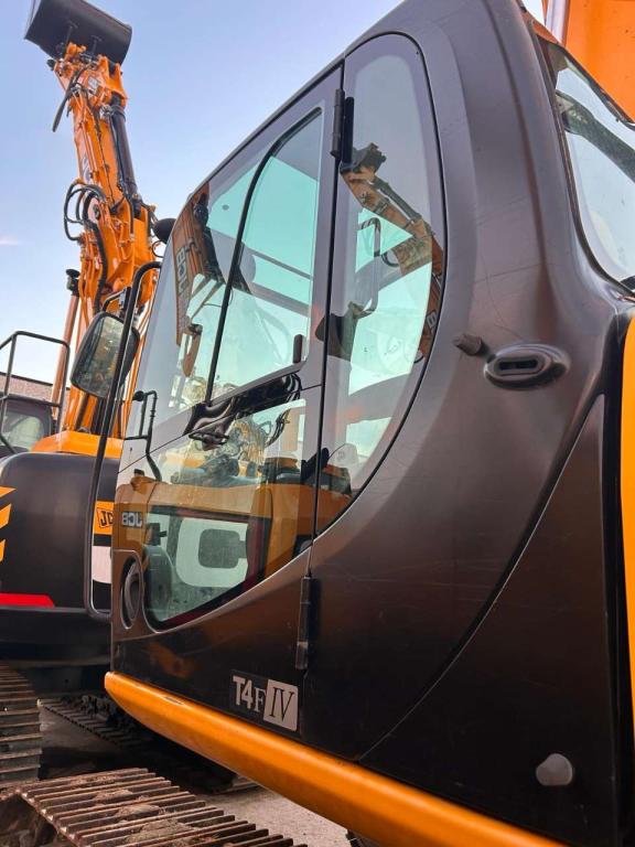 JCB JS 220 TAB Foto 10