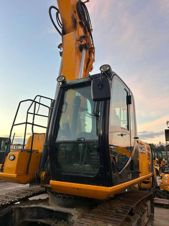 JCB JS 220 TAB Foto 11