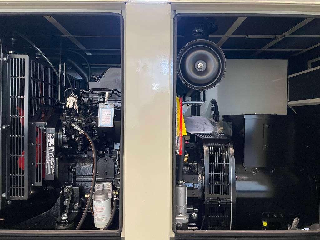 Cummins 4BTA3.9-G11 - 88 kVA Generator - DPX-19834 Foto 8