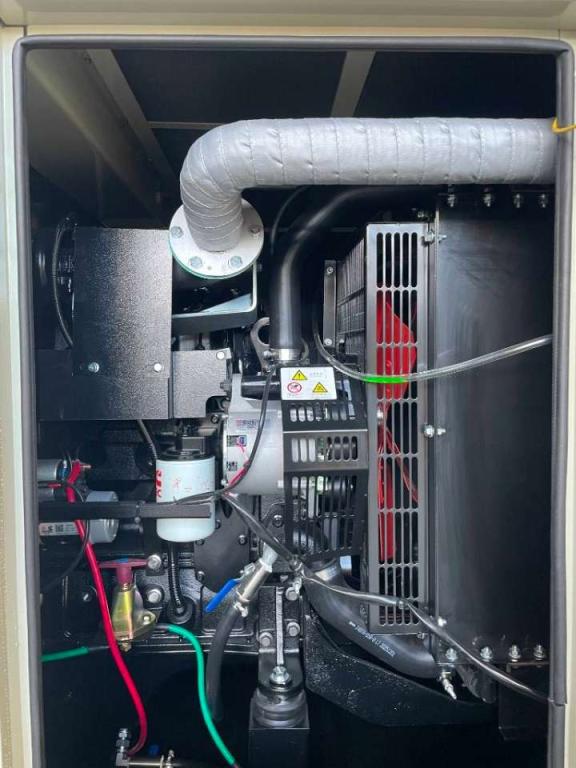 Cummins 4BTA3.9-G11 - 88 kVA Generator - DPX-19834 Foto 9