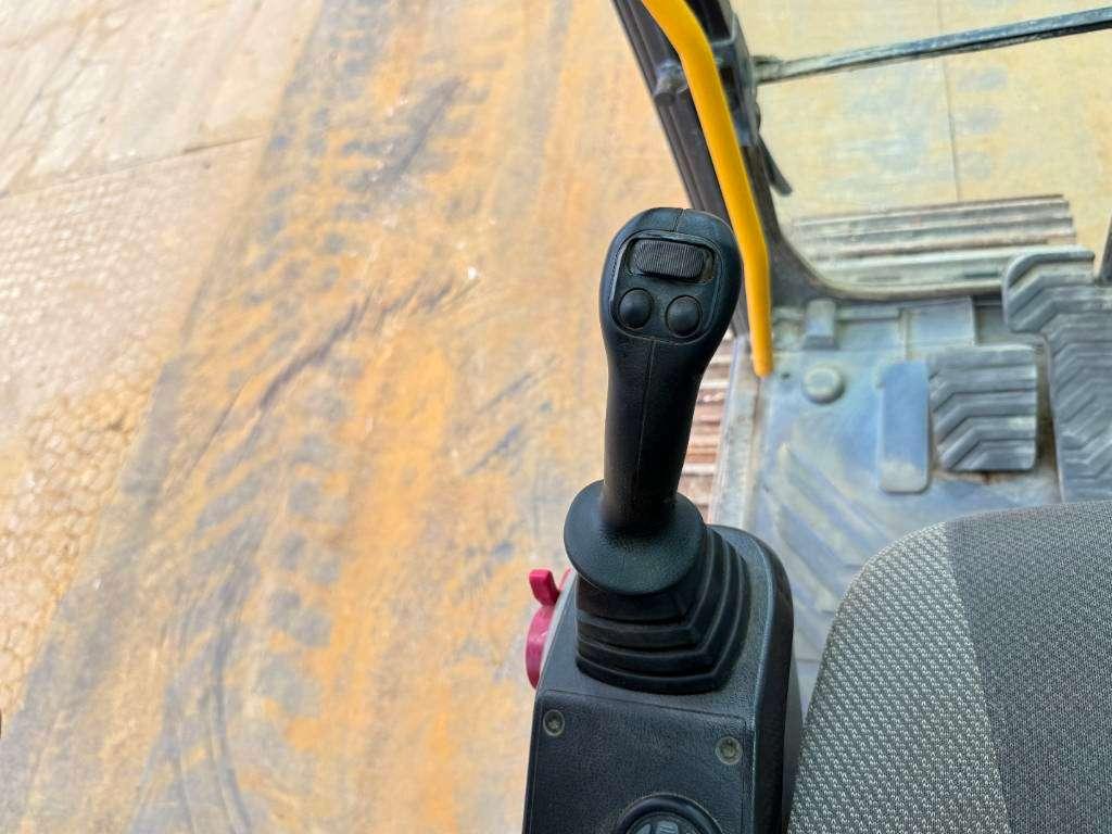 Volvo EC250DL - Hammer Lines / Automatic Greasing Foto 10
