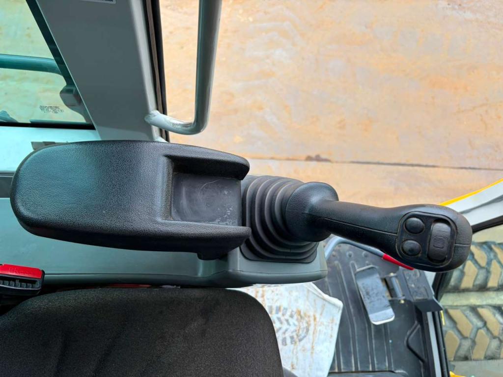 Takeuchi TB295W-1 Foto 24