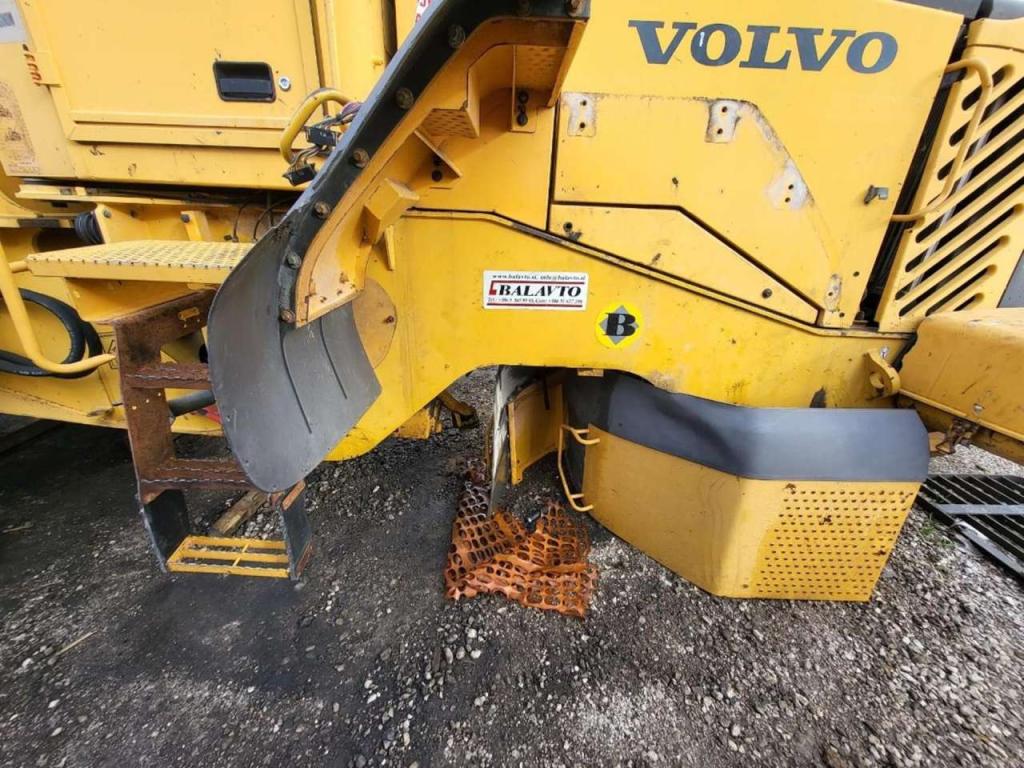 Volvo rear frame 11177800 for Volvo L110E, L120E Foto 4