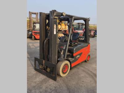 Linde E30L-01 in vendita da Uni.Trucks Srl