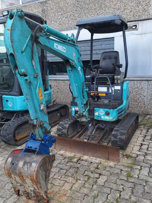 Kobelco SK17 Foto 1