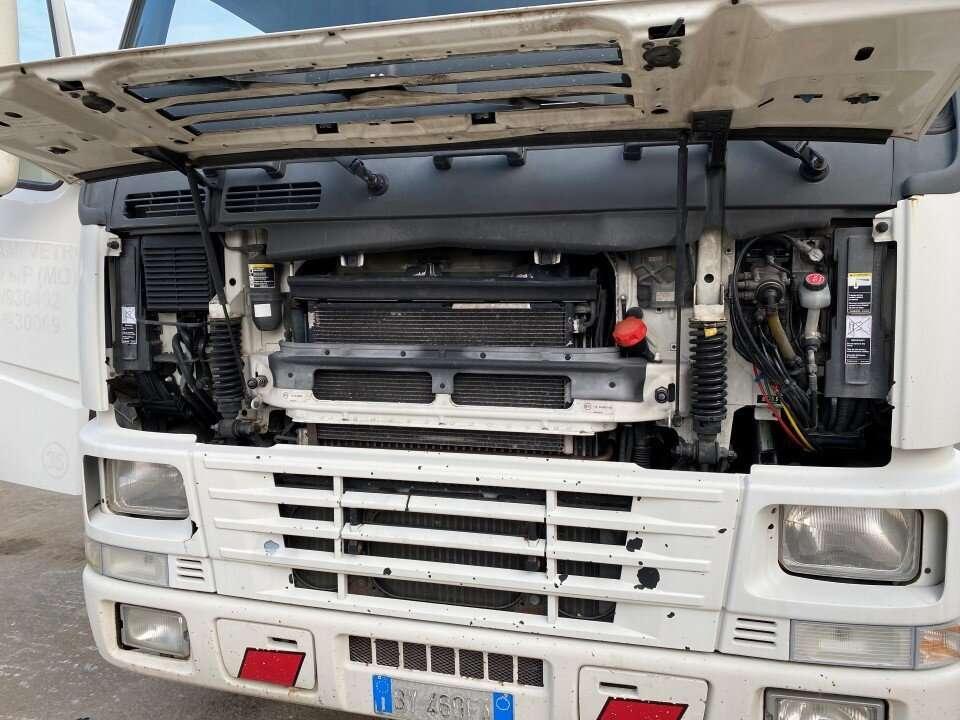 Volvo FM12 Foto 18