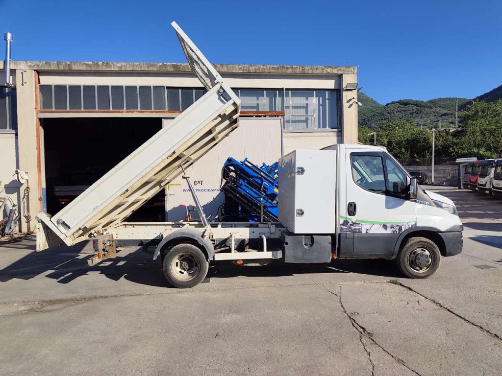 Iveco DAILY 35-150 Foto 22