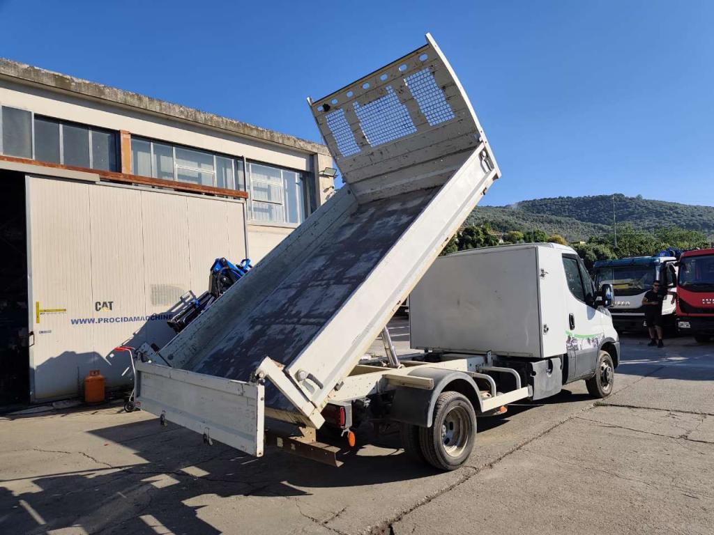 Iveco DAILY 35-150 Foto 25