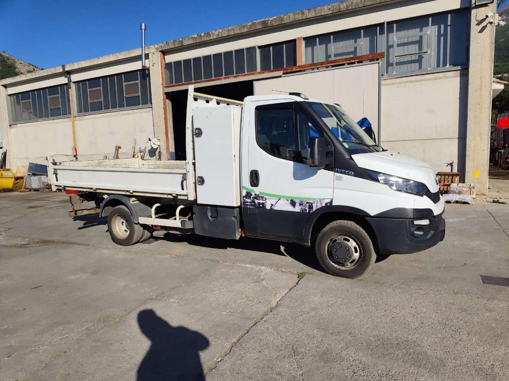 Iveco DAILY 35-150 Foto 7