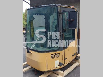 Cabina per Komatsu serie 3 in vendita da PRV Ricambi Srl