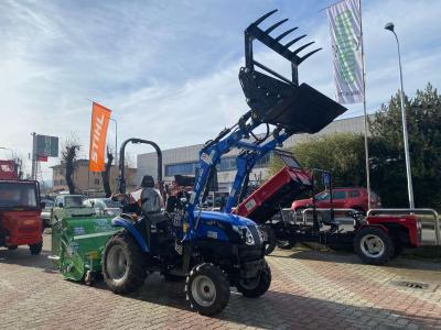 Solis S 26 con CARICATORE GIRAUDO & BENNA con RITEGNO IDRAULICO in vendita da Giordano Srl