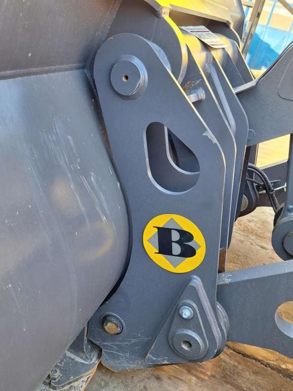 Volvo hydraulic attachment bracket 85347 Foto 1