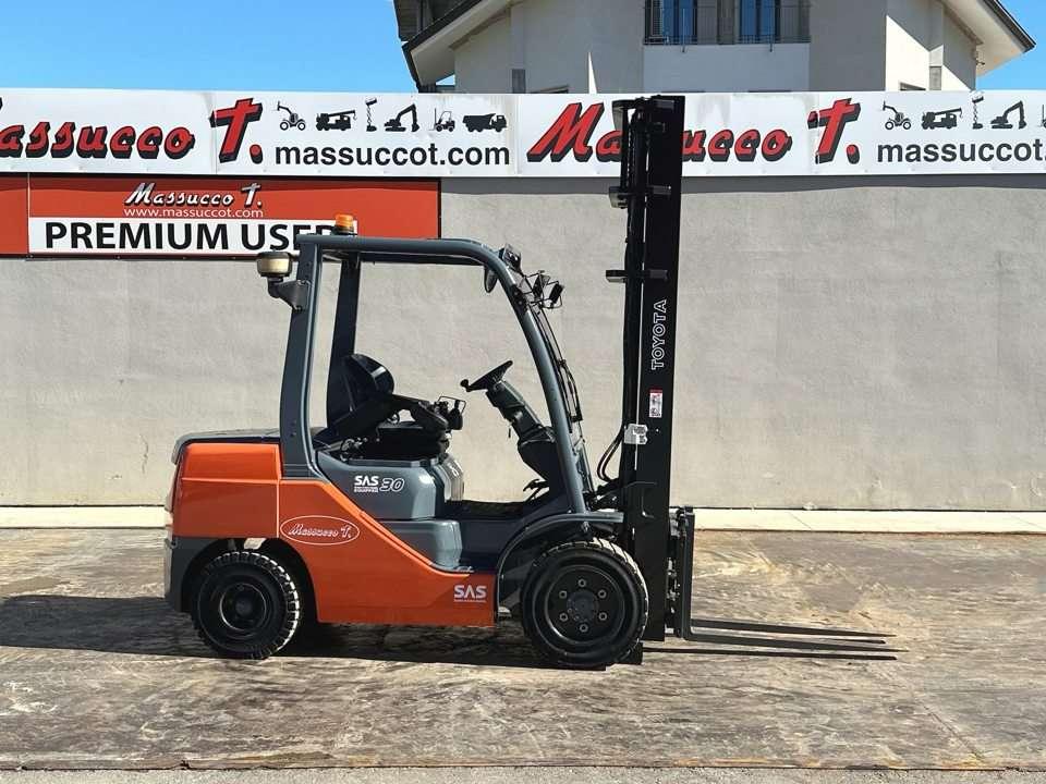 Toyota 02-8FDF30 Foto 14